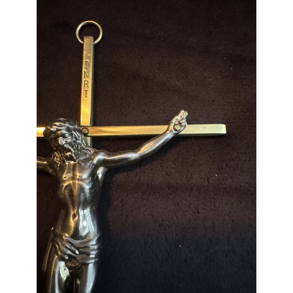 Vintage Metal Jesus on Cross Crucifix Wall‎ Art Hanging Religious 8.5"x4.5" INRI - Picture 4 of 10